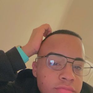 Meet your Posher, Omar